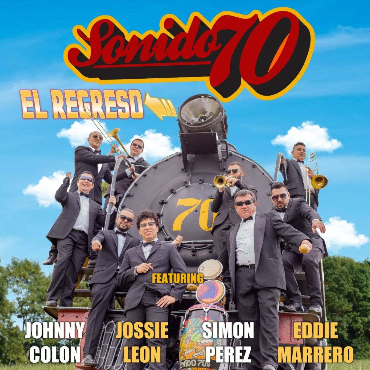 Integrantes de Sonido 70 posan junto a una locomotora en una composición promocional suministrada